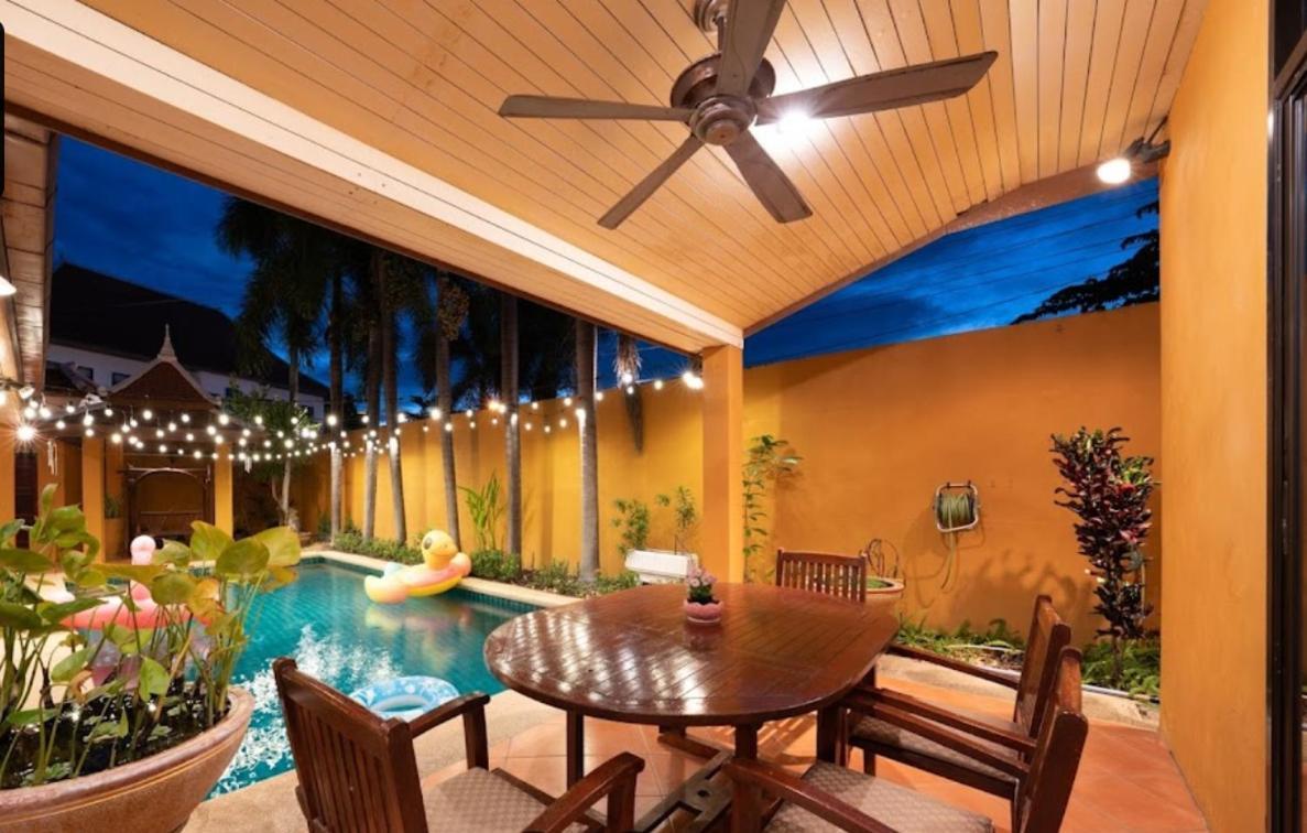 Jomtien Golden Villa ภายนอก รูปภาพ